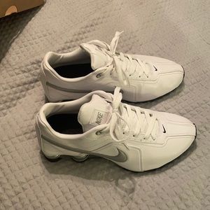 Nike women’s Shoxs